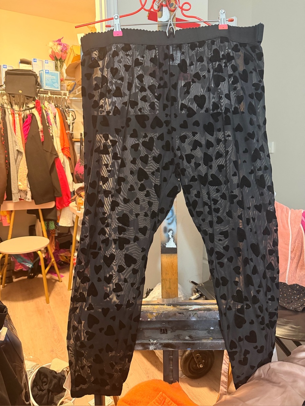 SHEIN Black Heart-Print Leggings